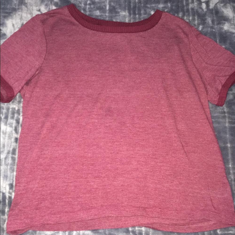 Maroon plain tee